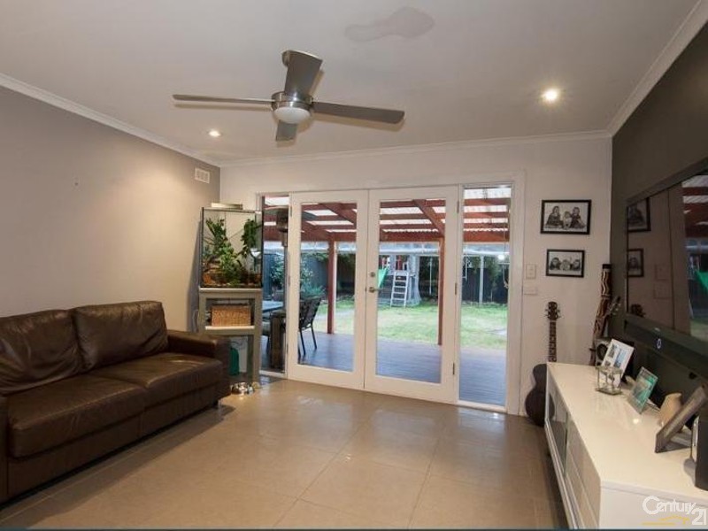 11 Galway Street, Seaford VIC 3198