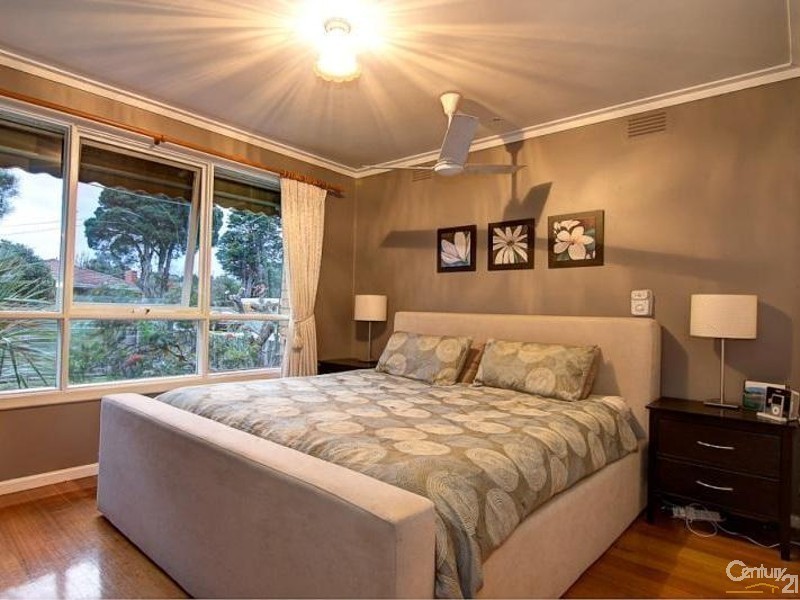 11 Galway Street, Seaford VIC 3198