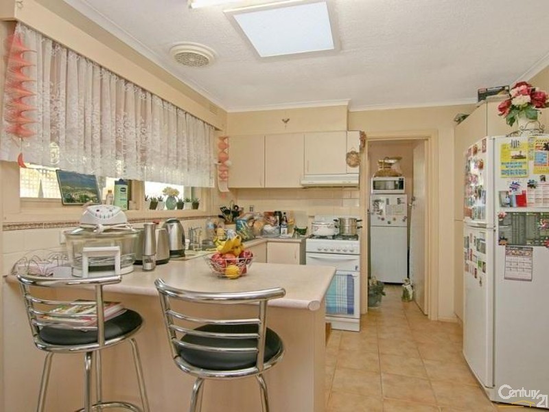 8 Olympic Avenue, Frankston VIC 3199