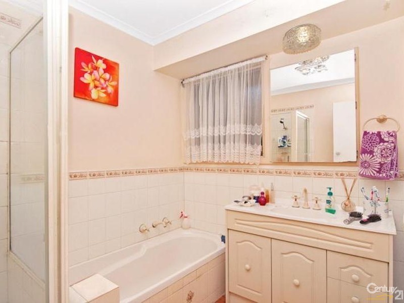 8 Olympic Avenue, Frankston VIC 3199