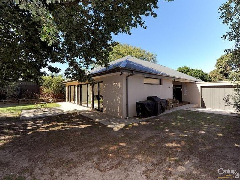 23 Liddesdale Avenue, Frankston South VIC 3199