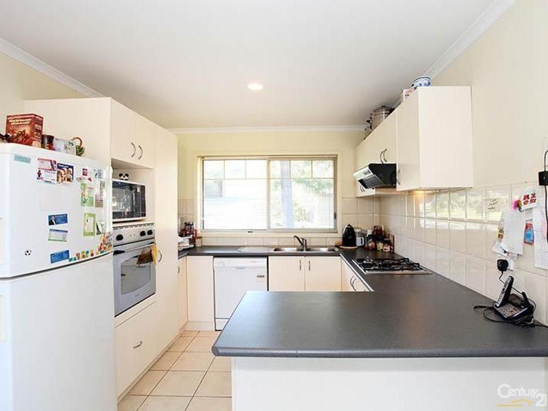 2/61 Nursery Avenue, Frankston VIC 3199