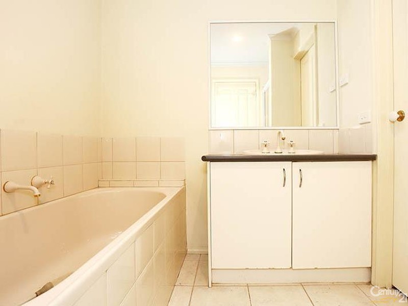 2/61 Nursery Avenue, Frankston VIC 3199