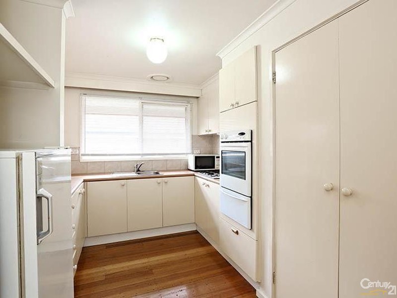 2 Crathie Court, Frankston VIC 3199