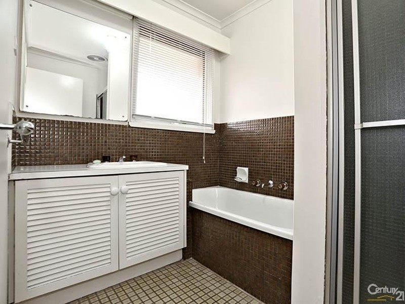 2 Crathie Court, Frankston VIC 3199