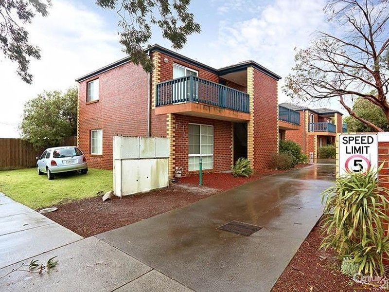 2/64 Lardner Road, Frankston VIC 3199