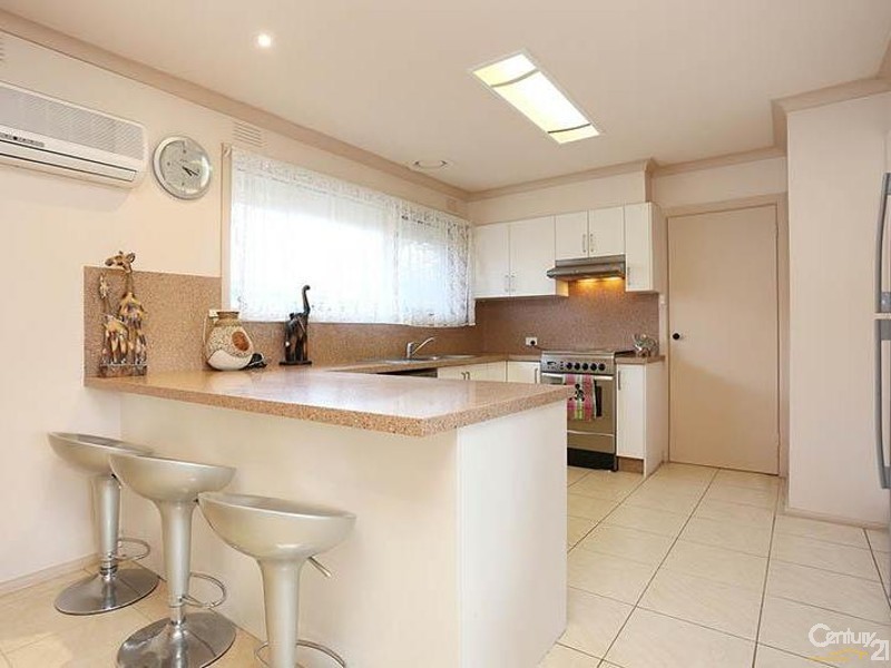 17 Kareela Road, Frankston VIC 3199