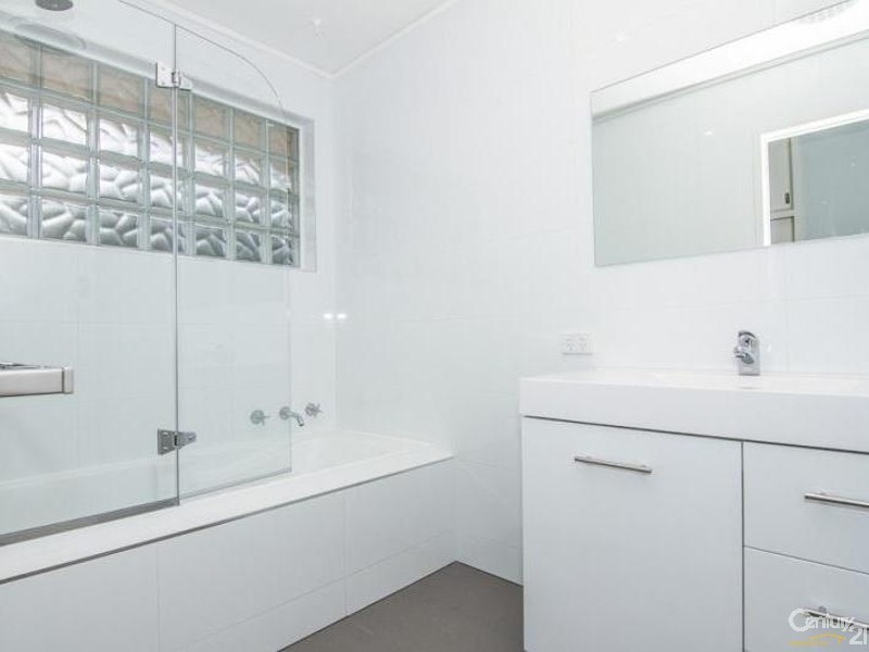 6 Windsor Court, Frankston VIC 3199