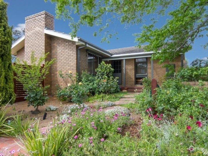 5 Laleham Court, Frankston VIC 3199