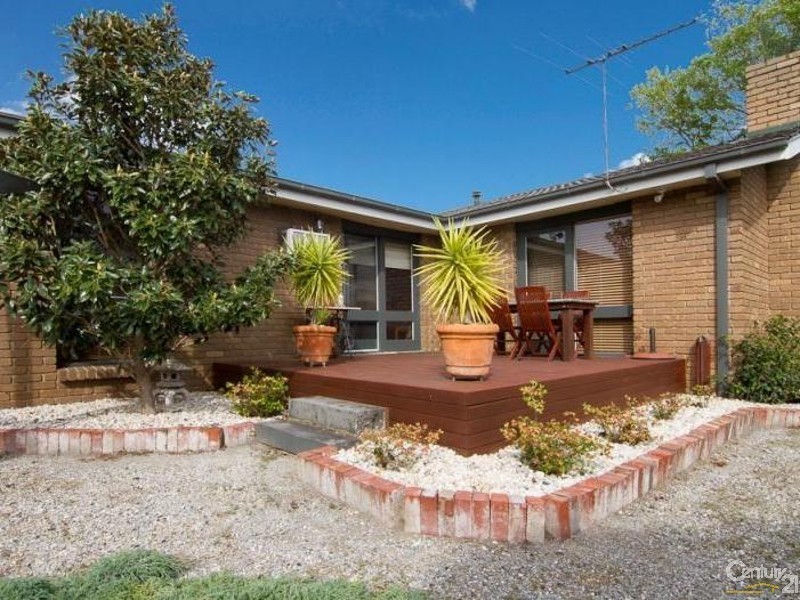 5 Laleham Court, Frankston VIC 3199