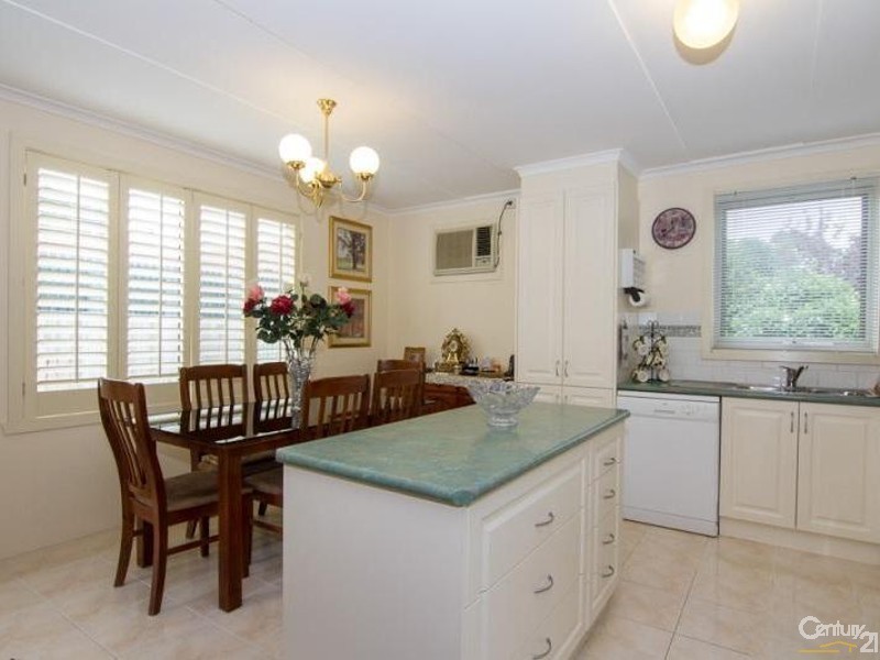 12 Mallee Street, Frankston North VIC 3200