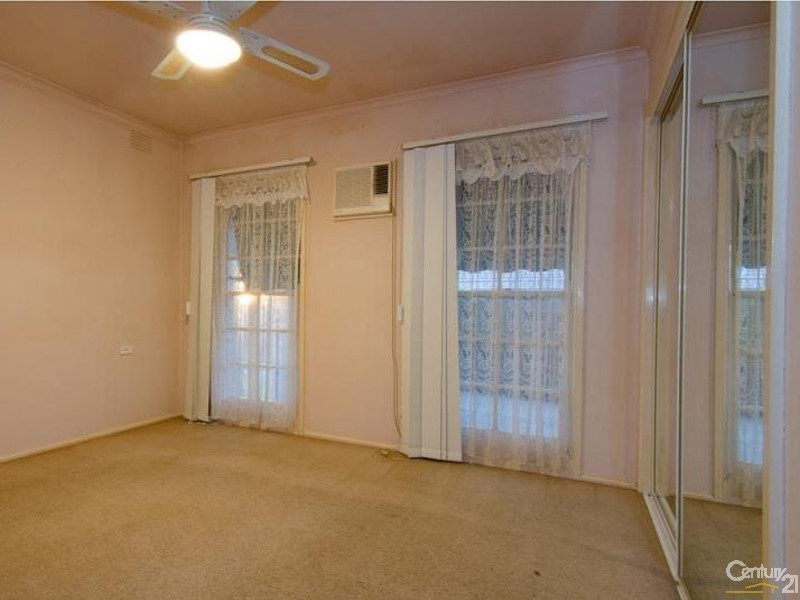 2 Owen Close, Frankston VIC 3199