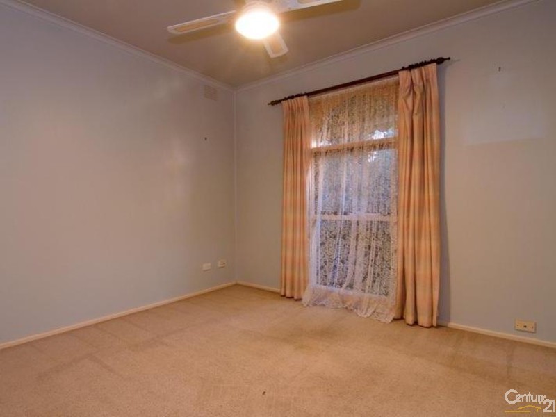 2 Owen Close, Frankston VIC 3199