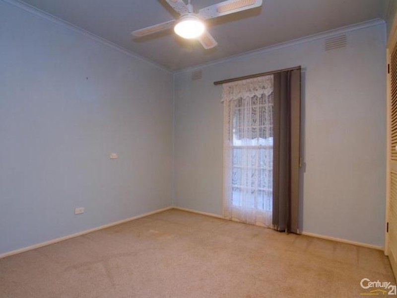 2 Owen Close, Frankston VIC 3199