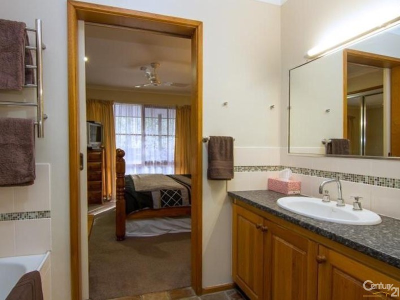 82 North Gateway, Langwarrin VIC 3910