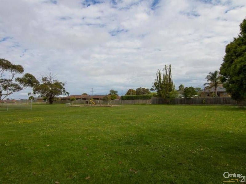 3/2 Black Camps Road, Somerville VIC 3912