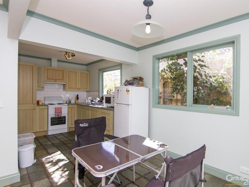 8 Logan Street, Frankston VIC 3199