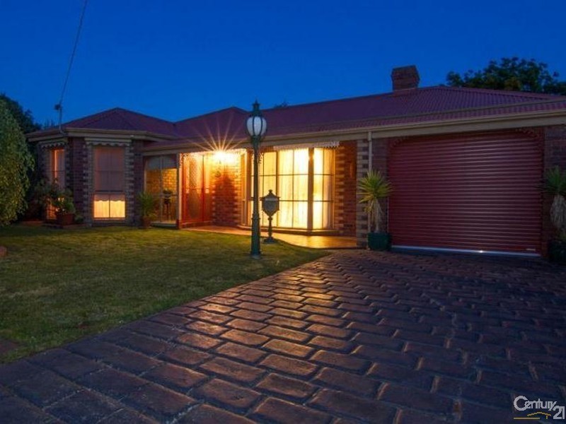 8 Diana Court, Langwarrin VIC 3910