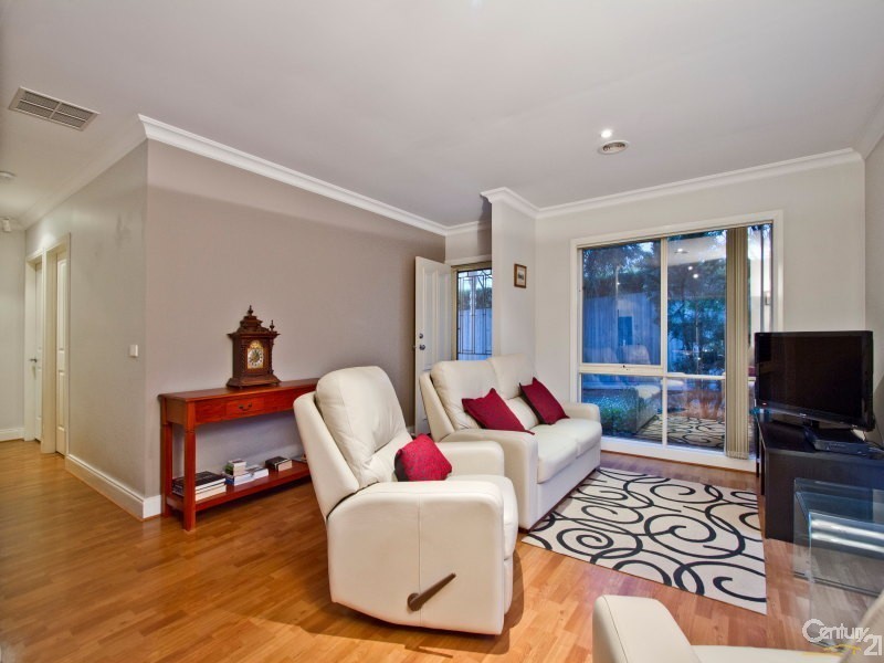 2/2 Lawrey Street, Frankston VIC 3199