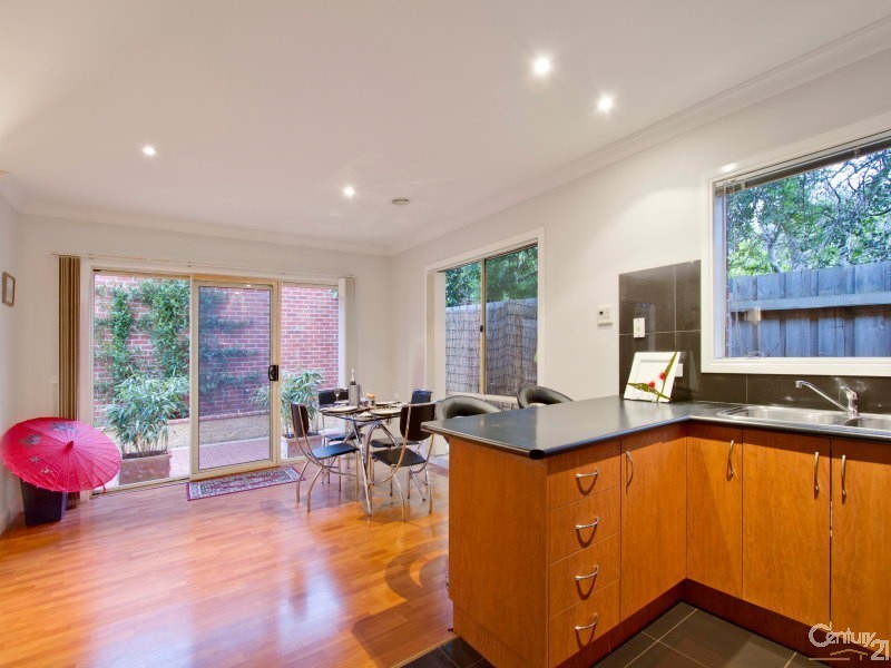 2/2 Lawrey Street, Frankston VIC 3199