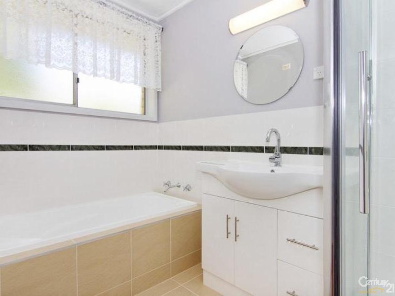 20 Frallon Crescent, Frankston VIC 3199