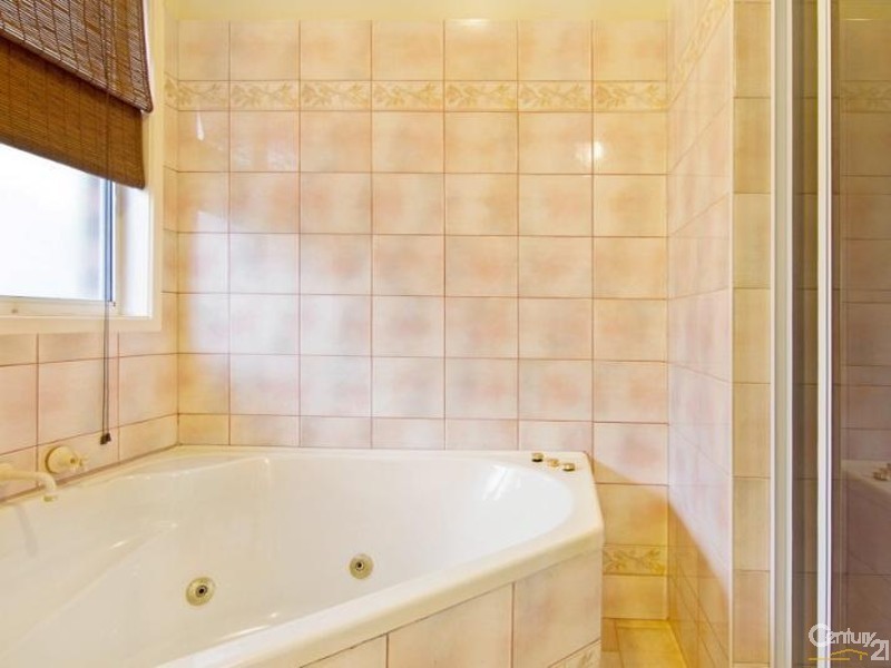 1 Cane Avenue, Seaford VIC 3198