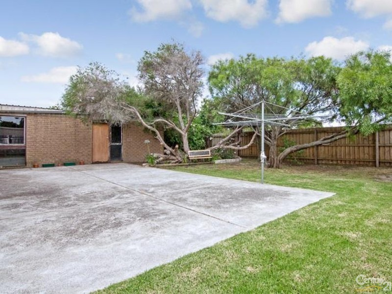 59 Maple Street, Seaford VIC 3198