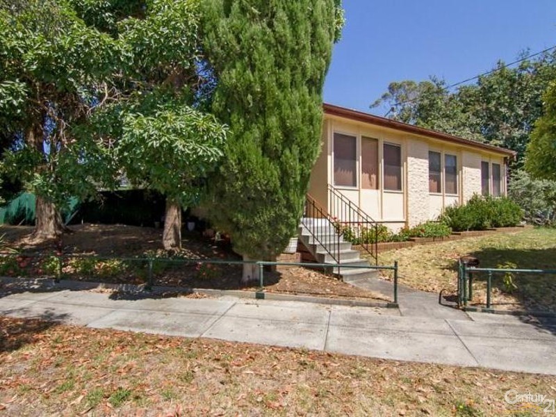 12 Tallowwood Crescent, Frankston North VIC 3200