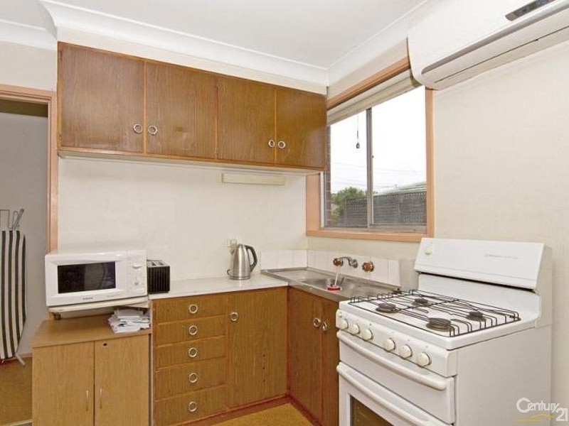 7/16 Walbundry Avenue, Frankston VIC 3199