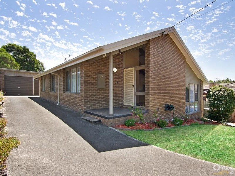 11 Kareela Road, Frankston VIC 3199