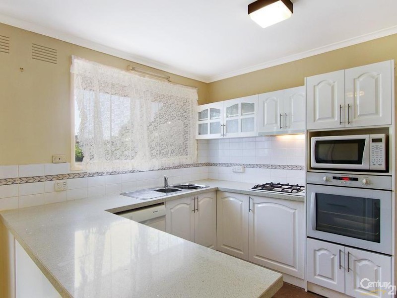 11 Kareela Road, Frankston VIC 3199