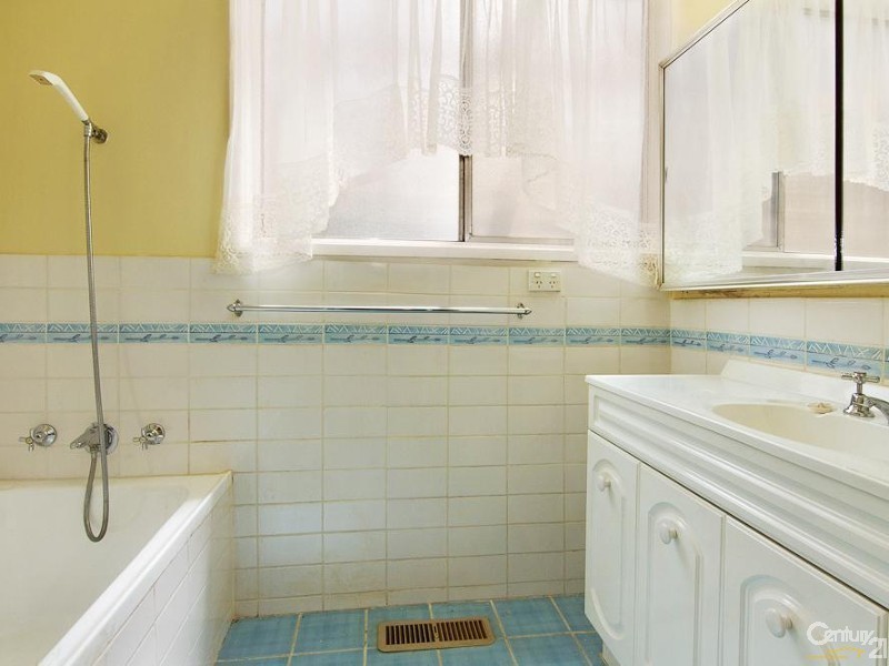 11 Kareela Road, Frankston VIC 3199