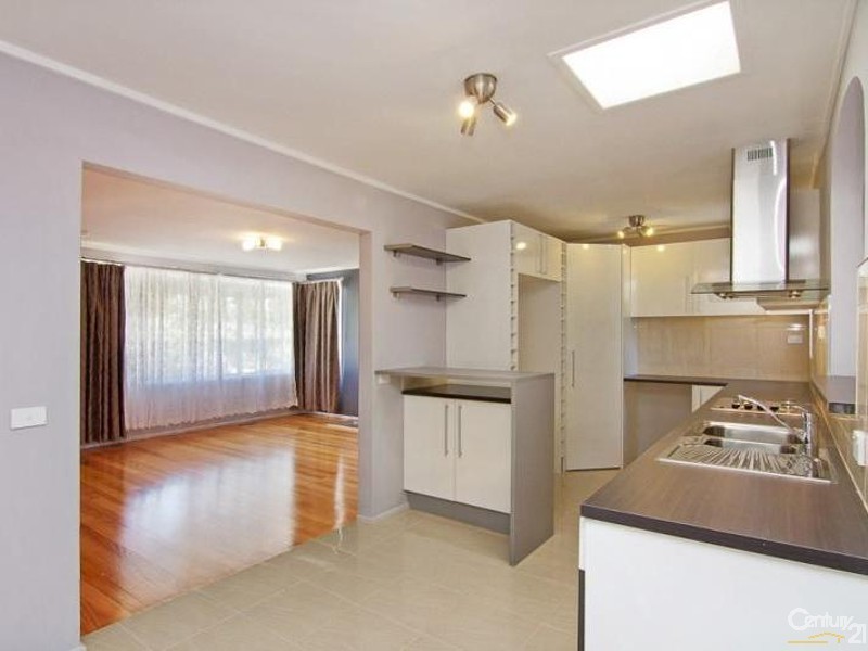 20 Frallon Crescent, Frankston VIC 3199