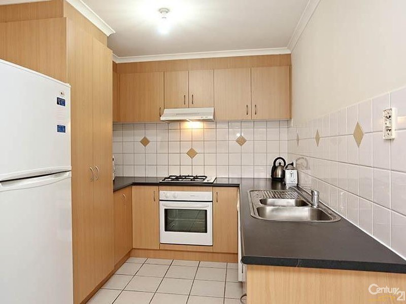 2/64 Lardner Road, Frankston VIC 3199