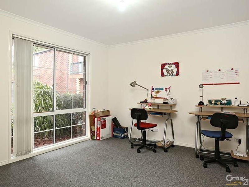2/64 Lardner Road, Frankston VIC 3199