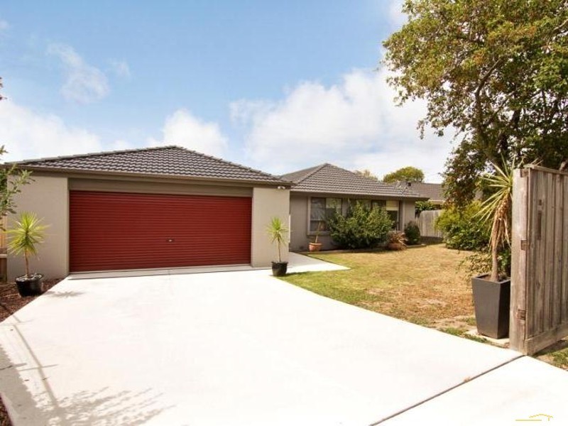 1B Ronald Avenue, Frankston South VIC 3199