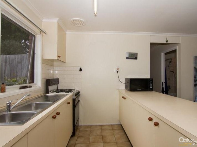 11 Attuna Crescent, Rosebud West VIC 3940