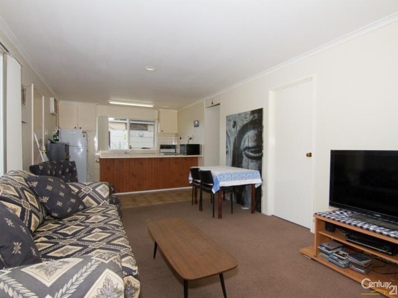 11 Attuna Crescent, Rosebud West VIC 3940