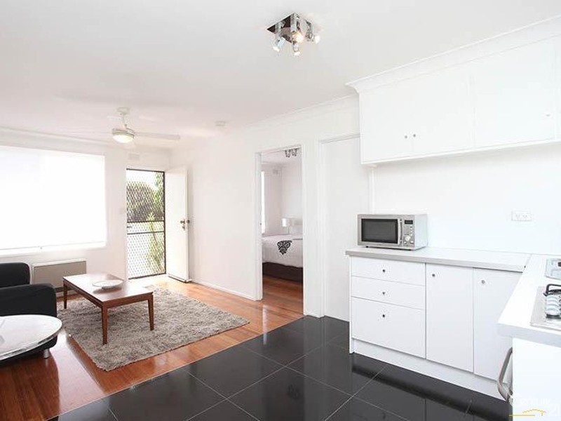 6/16 Walbundry Avenue, Frankston VIC 3199