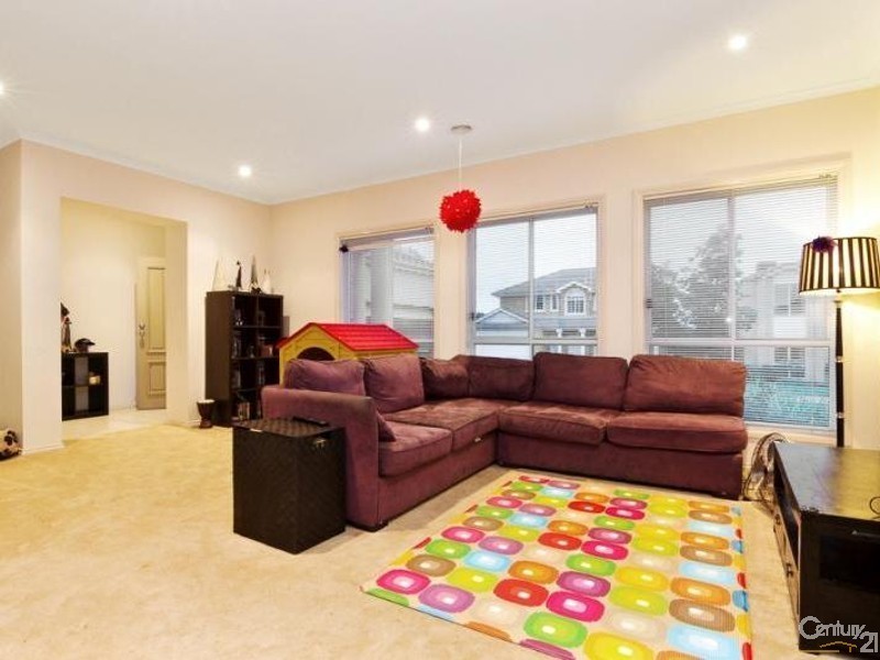 8/36 Pepperbush Crescent, Langwarrin VIC 3910