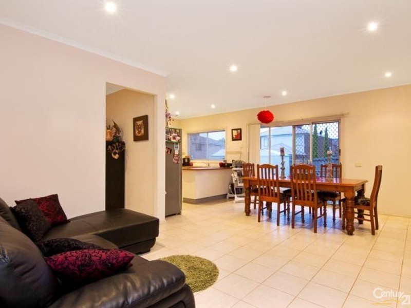 8/36 Pepperbush Crescent, Langwarrin VIC 3910