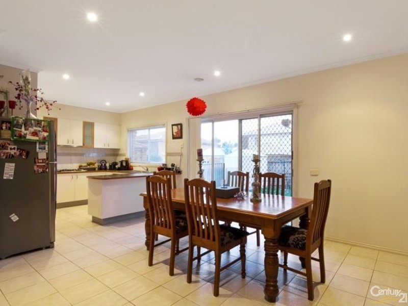 8/36 Pepperbush Crescent, Langwarrin VIC 3910