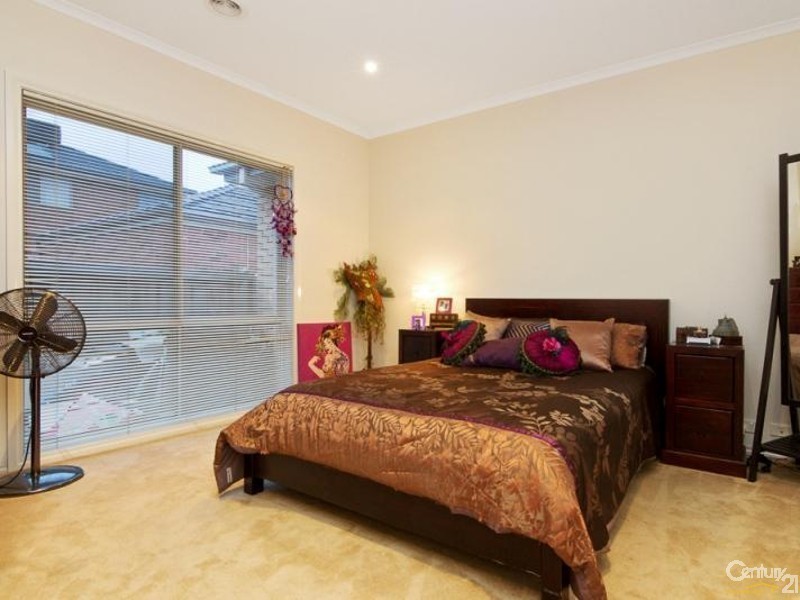 8/36 Pepperbush Crescent, Langwarrin VIC 3910