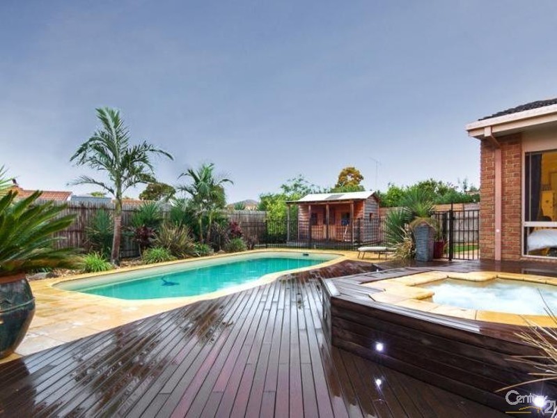 5 Herrington Avenue, Carrum Downs VIC 3201