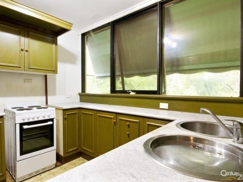 27 Wallace Avenue, Frankston VIC 3199