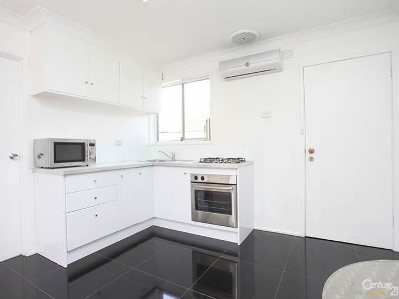 6/16 Walbundry Avenue, Frankston VIC 3199