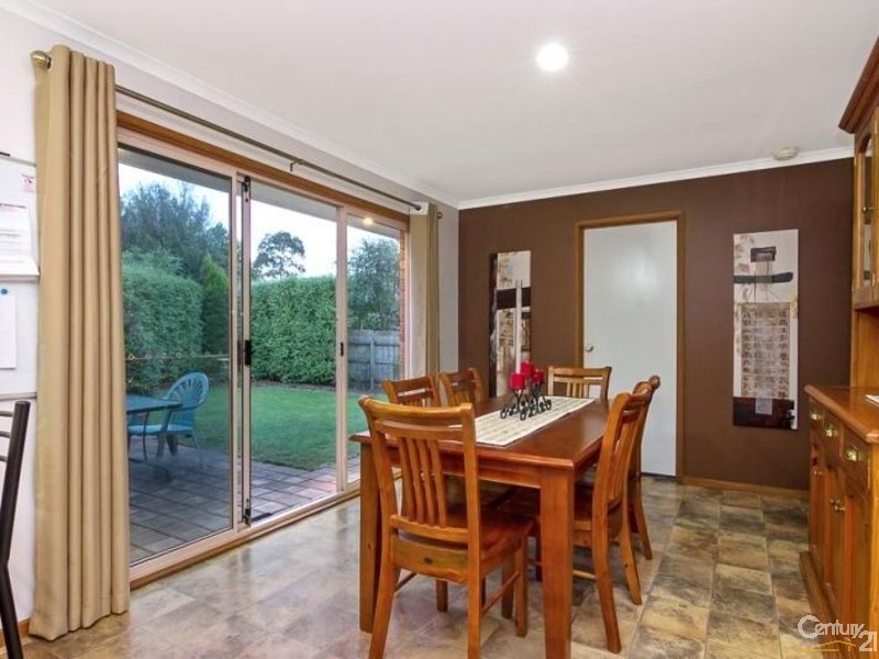 12 Julia Court, Cranbourne North VIC 3977