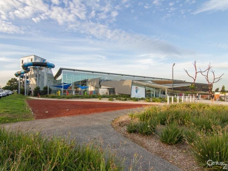 12 Julia Court, Cranbourne North VIC 3977