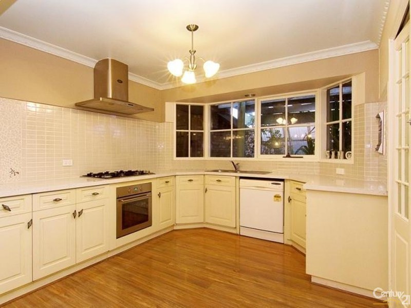 10 Impressa Close, Langwarrin VIC 3910