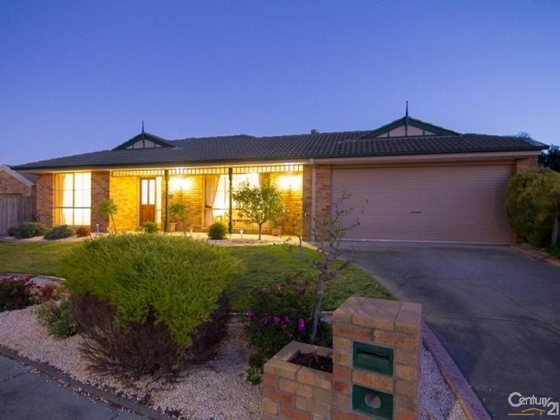 4 Noel Road, Langwarrin VIC 3910